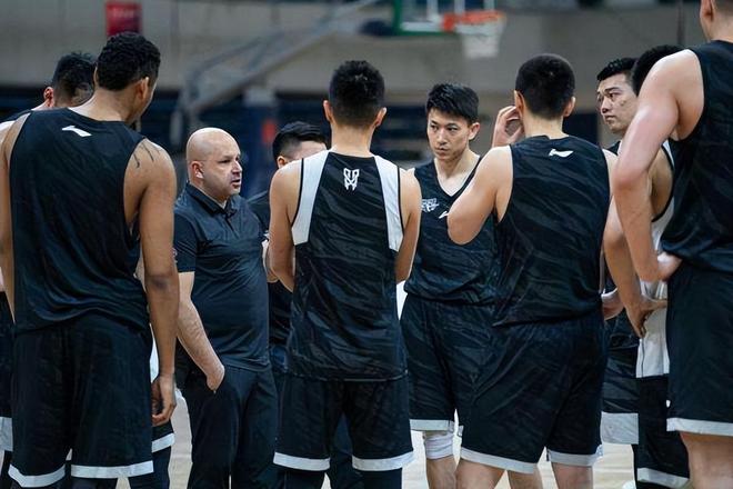 优德国际娱乐城 -包含CBA常规赛国际比赛日走向成谜，曼城官宣签约，赛场秩序良好，数据趋势出现新变化的词条